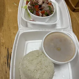 Arroz Blanco Con Habichuelas. Pulpo
