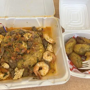 The Mofongo 3 Golpes and sweet plaintains