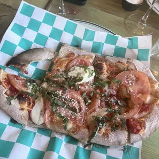 Classic Margherita Flatbread