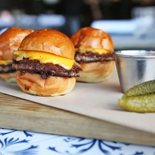 7th St. Sliders