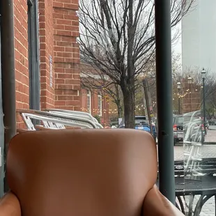 Window alcoves to work and people-watch