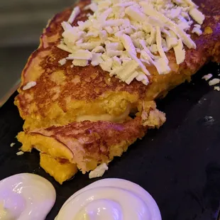Cachapa con queso de mano