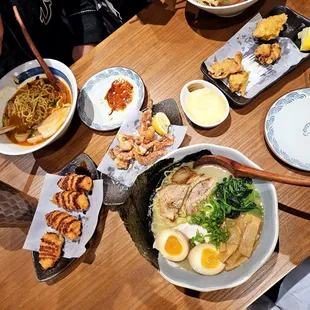 food, ramen and noodles