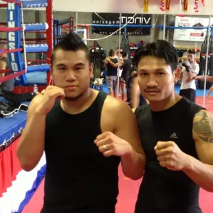 Instructor Agi with pro fighter Malaipet Sasiprapa