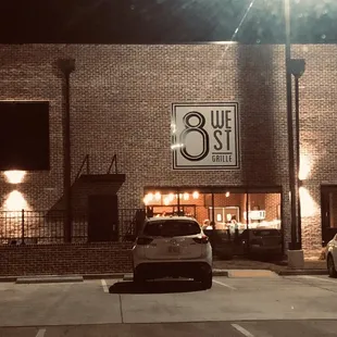 the outside of the restaurant