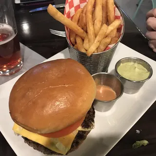 Classic Cheeseburger