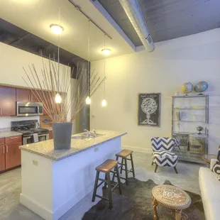 Model Unit Living Room