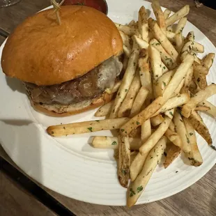 Qc 's Woodfired Burger