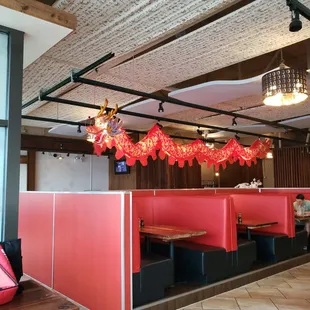 the interior of a chinese restaurant