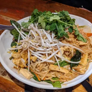 605 Pad Thai