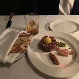 Steak Tartare*