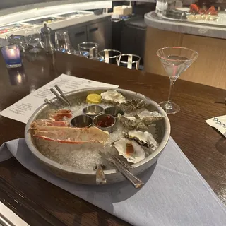 Petite Shellfish Platter*