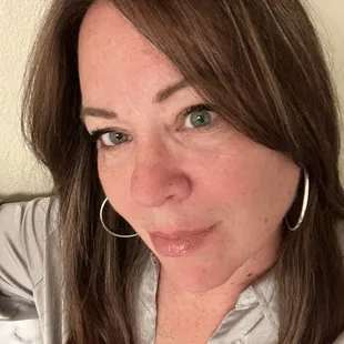 Root touch up and highlights by Pedro. Love his work!!