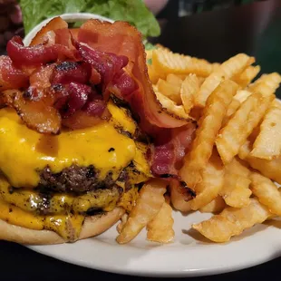 804 Main Bar & Grill