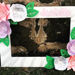 Custom paper flower photo frame 16"x20"