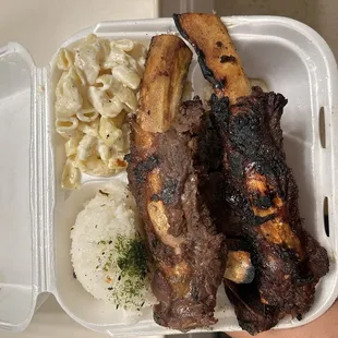 The Pipi Combo Plate (Short rib &amp; Beef Rib)  Sides: White rice &amp; Mac Salad!