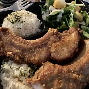 Deep fried pork loin rib plate w/ spinach salad &amp; steamed rice special