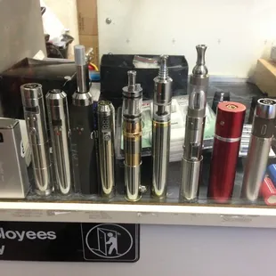 Different kind of ecig mods available.