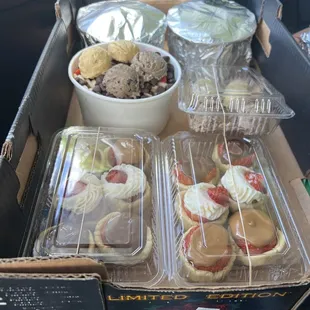 Stuffed strawberries, cookie dough and açaí bowls