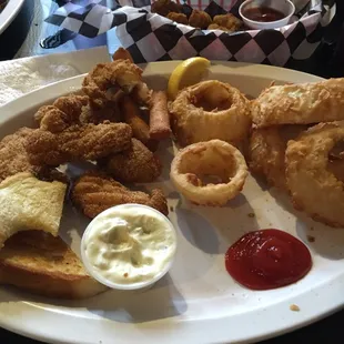 Catfish and the homemade onion rings. Very good.