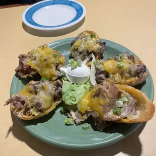 Prime rib potato skins