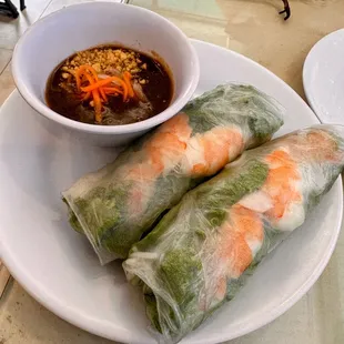 01. Spring Roll with Shrimp and Pork