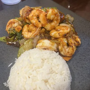 Shrimp and garlic sauce, very good