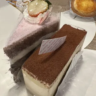 Strawberry Chocolate Cake