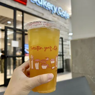 Iced Peach Green Tea