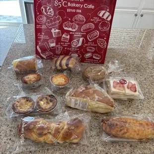 Egg tart, pastries, cakes