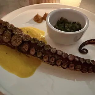 Pulpo Romesco