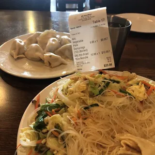 Stir Fried Rice Noodle