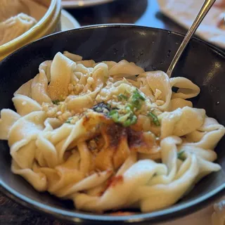 Hot Oil Noodles
