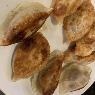 Pork Pot Stickers(8)