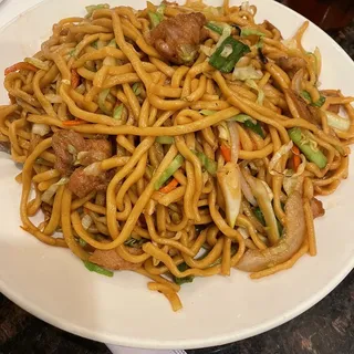 Stir-fried Chicken Lo Mein