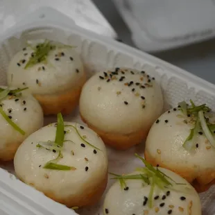 Pan fried pork bun