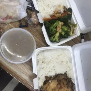 Broccoli and chicken and lunch special