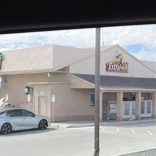 88 Grill,Deli,Liquor Oasis plus Extra Mile EM and Chevron whew that's a long one lol