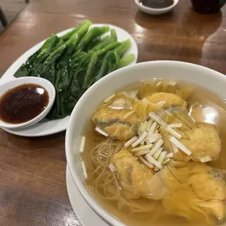30. Seasonal Vegetable in Oyster Sauce