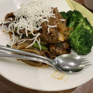 25.MONGOLIAN BEEF W RICE