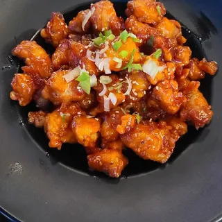 KOREAN STYLE SPICY BONELESS CHICKEN
