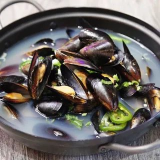 MUSSELS SOUP