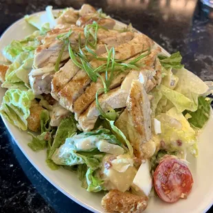 Caesar salad with grilled chicken