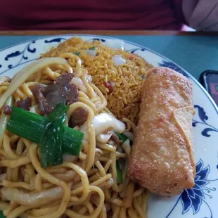 Beef lo mein