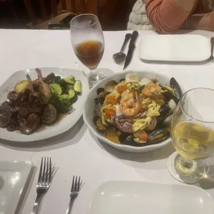 Lamb chops and Fettuccine Tutto Mare with 2 Italian beers!