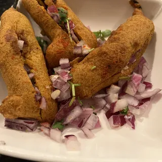 Cut Mirchi Bajji
