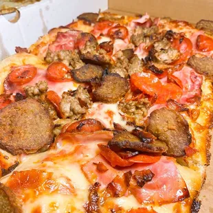 Motown Meat Lover Detroit Pizza