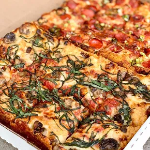 Fun Guy Forno Pizza. Photo by @martiwantsmore