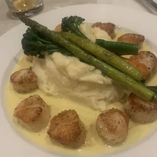 Pan Seared Scallops