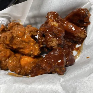 1/2 Buffalo and BBQ wings
